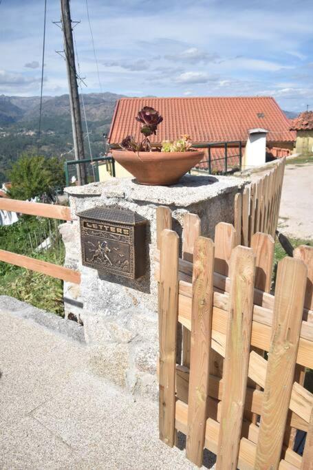 Casinha Estrela Da Encosta - Geres Villa Vieira do Minho Exteriör bild